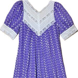 80s Princess Kaiulani Vintage Purple Lace Muumuu